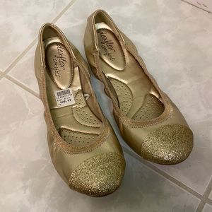Gold with glitter toe flats